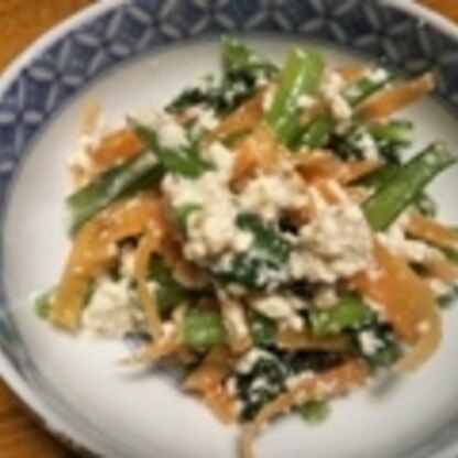 レシピ参考にさせていただきました。小松菜とにんじんで作りました。おいしかったです。
